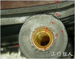 埋入射出螺丝柱破裂的可能原因探讨