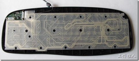 现在的电脑键盘拆开被盖后就只看到一片约5mmx3mm的电路板及两片取代原本电路板的PTF。